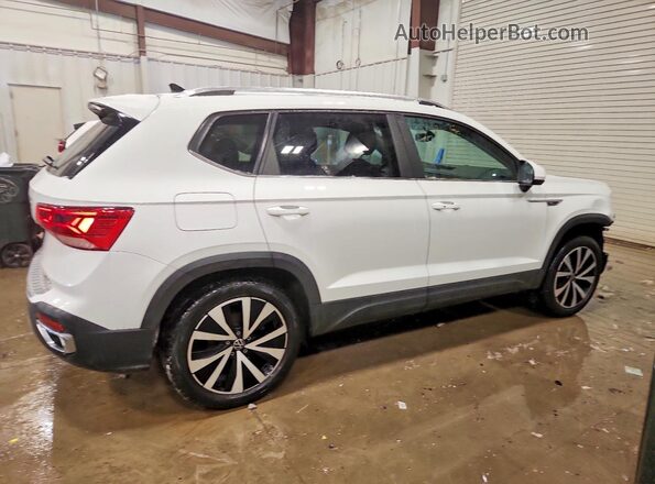 3VVLX7B20NM094855 2022 VOLKSWAGEN TAOS White უკანა მარჯვენა