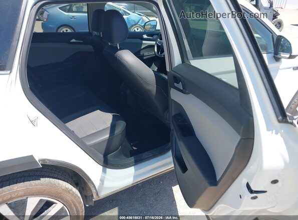 3VVLX7B24NM070686 2022 VOLKSWAGEN TAOS White Widok naklejki z numerem VIN