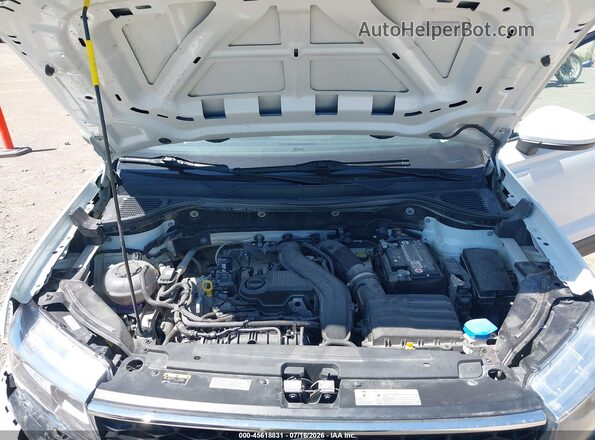 3VVLX7B24NM070686 2022 VOLKSWAGEN TAOS White Widok z tyłu