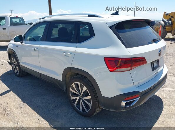3VVLX7B24NM070686 2022 VOLKSWAGEN TAOS White Tył lewy