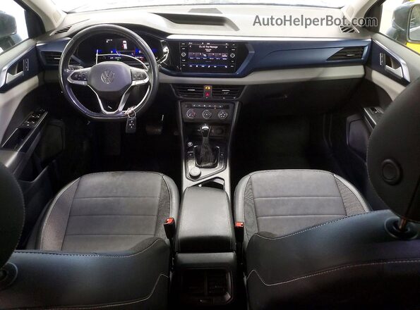 3VVLX7B26NM068728 2022 VOLKSWAGEN TAOS Gray Widok deski rozdzielczej