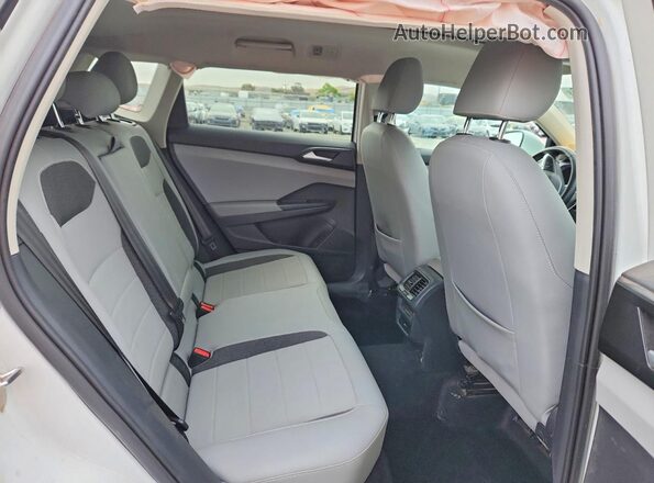 3VVLX7B29NM032645 2022 VOLKSWAGEN TAOS White Widok tylnych siedzeń