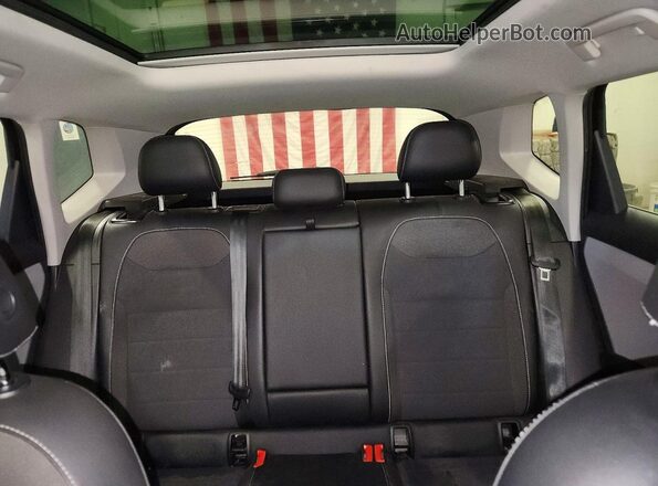 3VVLX7B2XNM056811 2022 VOLKSWAGEN TAOS Black Հետևի նստատեղերի տեսք