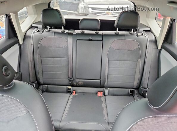 3VVLX7B2XNM098718 2022 VOLKSWAGEN TAOS Gray Հետևի նստատեղերի տեսք