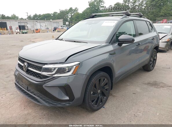 3VVLX7B2XRM094299 2024 VOLKSWAGEN TAOS Gray წინა მარცხენა ხედი სამი მეოთხედიდან