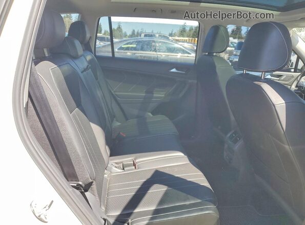 3VVMB7AX4RM110707 2024 VOLKSWAGEN TIGUAN White Vista de los asientos traseros