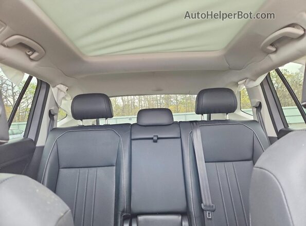 3VVMB7AX8RM061172 2024 VOLKSWAGEN TIGUAN Серебряный Вид задних сидений
