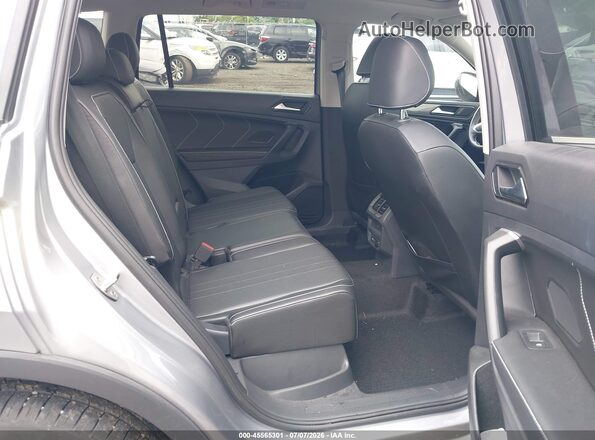 3VVMB7AX8RM144004 2024 VOLKSWAGEN TIGUAN Silver VIN կոդի պիտակի տեսք