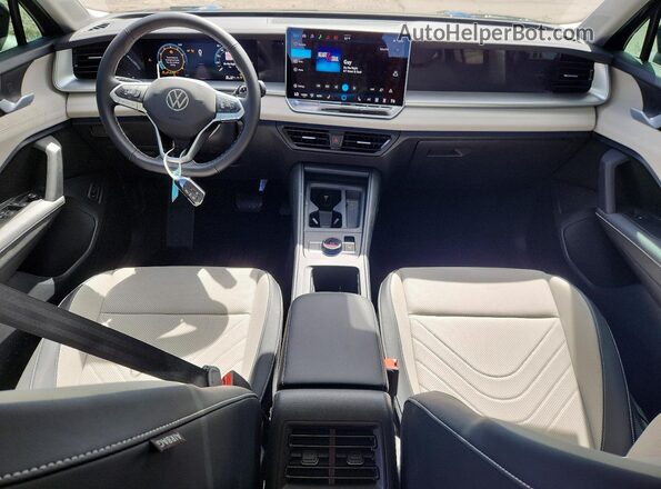 3VVMR7RM1SM025271 2025 VOLKSWAGEN TIGUAN Черный Вид панели приборов