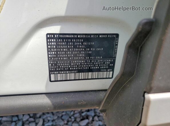 3VVMR7RM8SM020567 2025 VOLKSWAGEN TIGUAN White Vista de la etiqueta del VIN