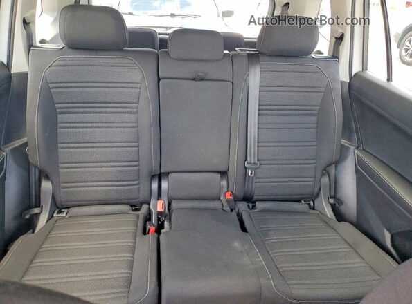 3VVRB7AX0PM020909 2023 VOLKSWAGEN TIGUAN White Հետևի նստատեղերի տեսք