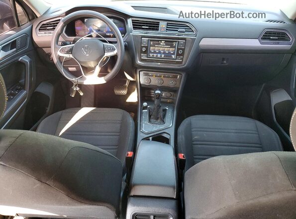 3VVRB7AX4PM013848 2023 VOLKSWAGEN TIGUAN Серебряный Вид панели приборов
