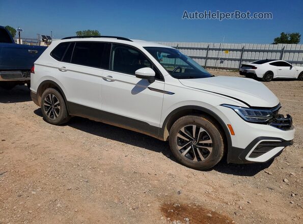 3VVRB7AX6PM112820 2023 VOLKSWAGEN TIGUAN White Delantero derecho