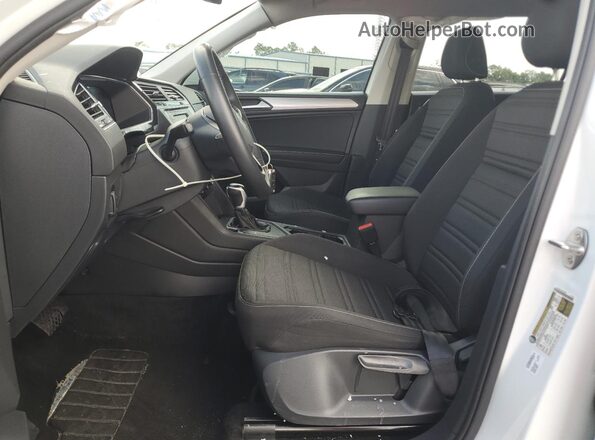 3VVRB7AX6RM027317 2024 VOLKSWAGEN TIGUAN White Вид салону спереду