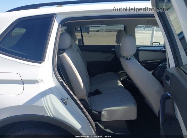 3VVRB7AX8PM070814 2023 VOLKSWAGEN TIGUAN White VIN კოდის სტიკერის ხედი