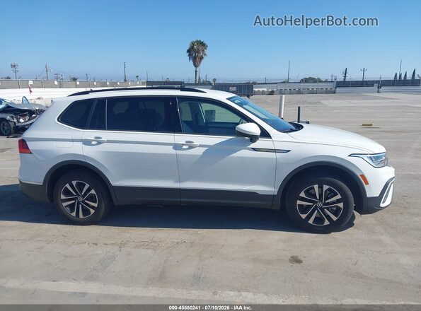 3VVRB7AX8PM070814 2023 VOLKSWAGEN TIGUAN White უკანა სალონის ხედი