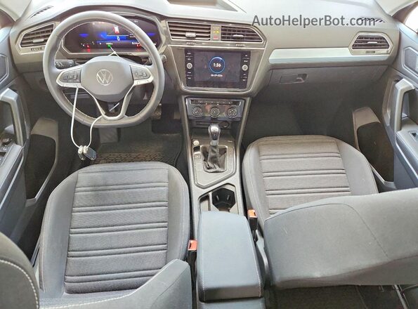 3VVRB7AX8RM231990 2024 VOLKSWAGEN TIGUAN Gray Առջևի վահանակի տեսք