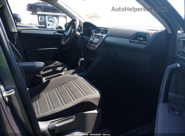 3VVRB7AX9PM052595 2023 VOLKSWAGEN TIGUAN Серый Вид салона спереди