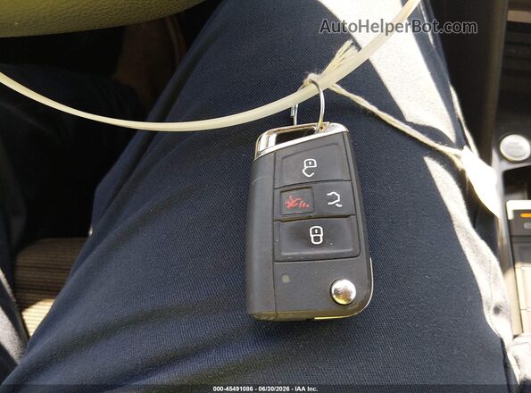 3VVRB7AX9PM052595 2023 VOLKSWAGEN TIGUAN Серый Вид панели приборов