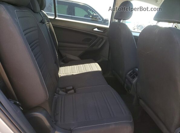 3VVRB7AX9RM076947 2024 VOLKSWAGEN TIGUAN Серебряный Вид задней части салона