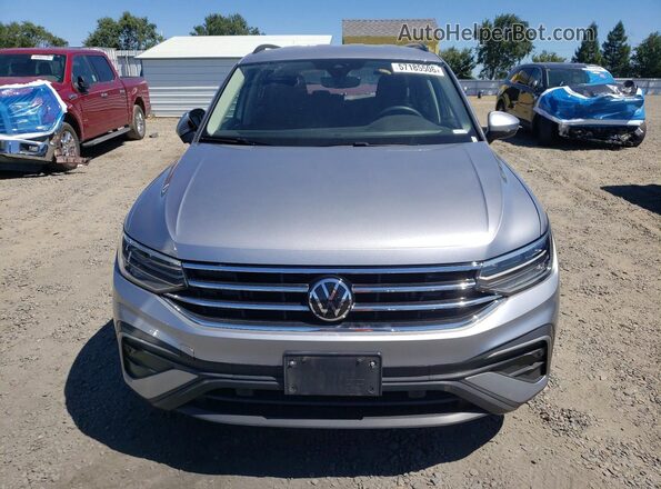 3VVRB7AX9RM076947 2024 VOLKSWAGEN TIGUAN Серебряный Вид спереди