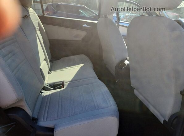 3VVRB7AX9RM224384 2024 VOLKSWAGEN TIGUAN Black Widok wnętrza z tyłu