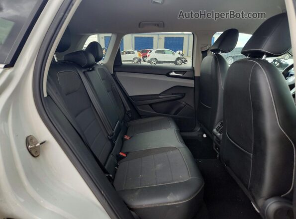 3VVRX7B20NM015078 2022 VOLKSWAGEN TAOS White უკანა სალონის ხედი