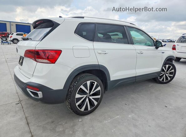 3VVRX7B20NM015078 2022 VOLKSWAGEN TAOS White უკანა მარჯვენა