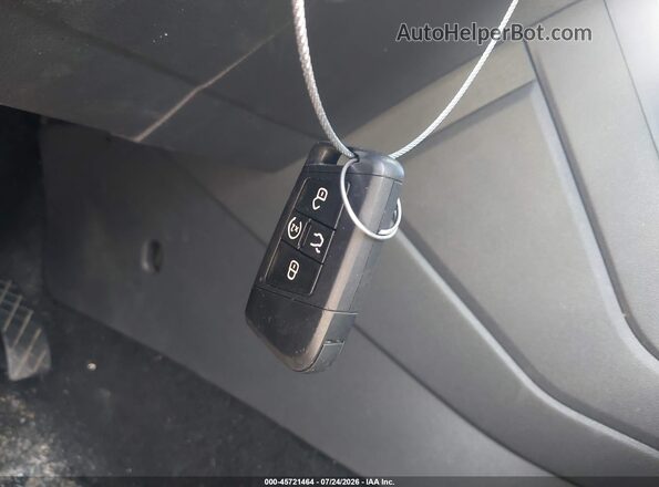 3VVRX7B23NM020887 2022 VOLKSWAGEN TAOS White Առջևի վահանակի տեսք