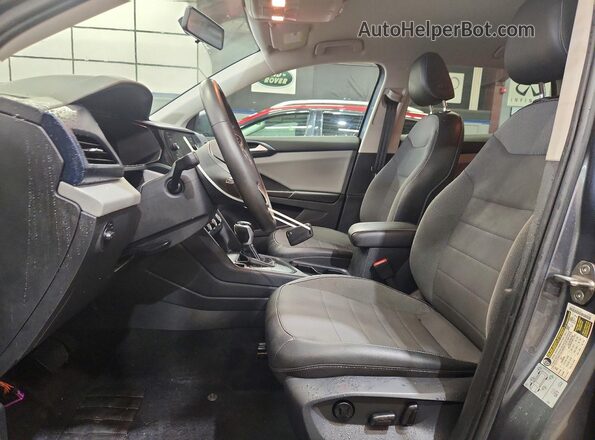 3VVRX7B27NM027048 2022 VOLKSWAGEN TAOS Gray Widok wnętrza z przodu