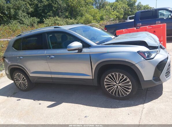 3VVSC7B24SM010586 2025 VOLKSWAGEN TAOS Silver Widok wnętrza z tyłu