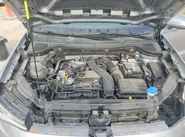 3VVSC7B25SM004005 2025 VOLKSWAGEN TAOS Silver Vista del compartimento del motor