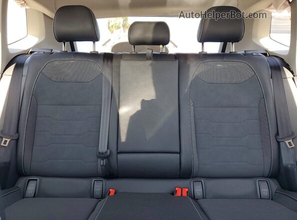 3VVSC7B27SM044859 2025 VOLKSWAGEN TAOS Black უკანა სავარძლების ხედი
