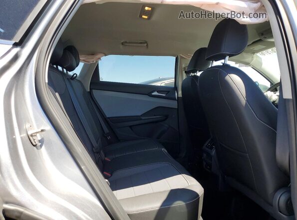 3VVSX7B21RM005599 2024 VOLKSWAGEN TAOS Silver Widok wnętrza z tyłu