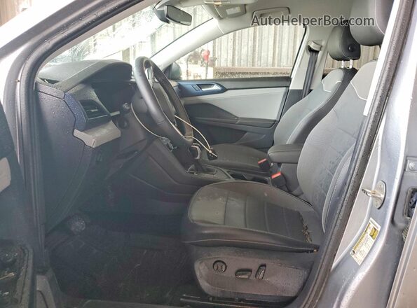 3VVSX7B21RM018675 2024 VOLKSWAGEN TAOS Silver Вид салону спереду