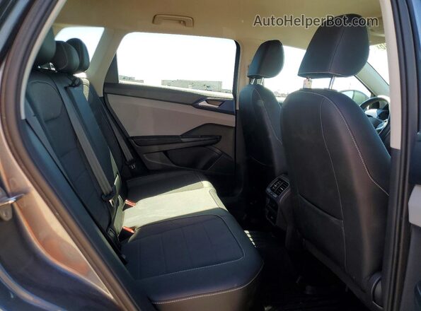 3VVSX7B21RM021561 2024 VOLKSWAGEN TAOS Gray Rear interior view