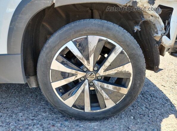 3VVSX7B24RM070088 2024 VOLKSWAGEN TAOS Белый 