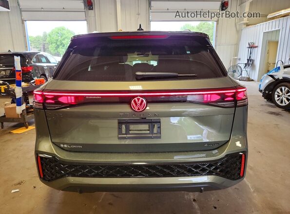3VVUW7RM6TM101805 2026 VOLKSWAGEN TIGUAN Green უკანა ხედი