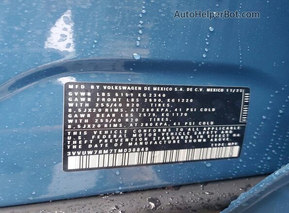 3VVUW7RM7TM036849 2026 VOLKSWAGEN TIGUAN Blue Widok komory silnika
