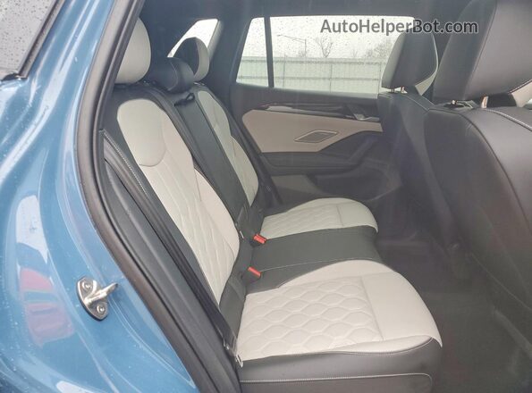 3VVUW7RM7TM036849 2026 VOLKSWAGEN TIGUAN Blue Widok tylnych siedzeń