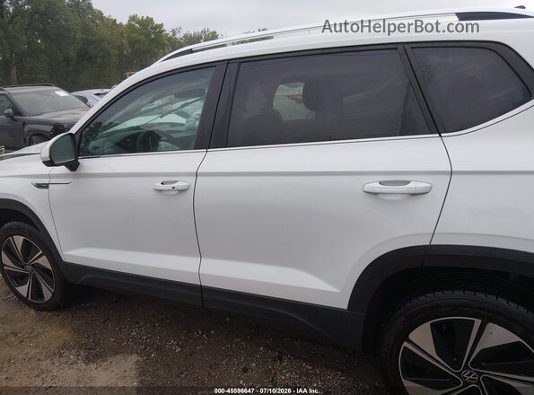 3VVUX7B22RM018550 2024 VOLKSWAGEN TAOS White Панорамний вид салону 360°