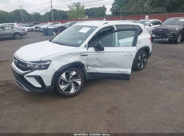 3VVUX7B22RM033033 2024 VOLKSWAGEN TAOS White Vista frontal