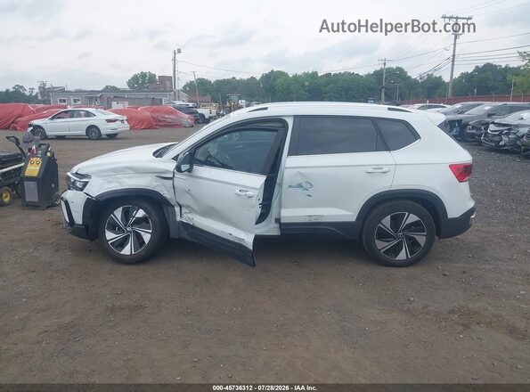 3VVUX7B22RM033033 2024 VOLKSWAGEN TAOS White 