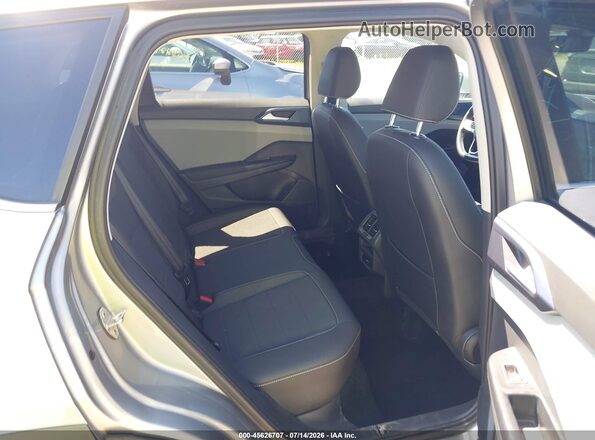 3VVUX7B22RM060894 2024 VOLKSWAGEN TAOS Silver VIN sticker view