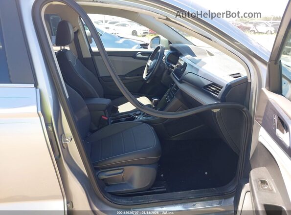 3VVUX7B22RM060894 2024 VOLKSWAGEN TAOS Silver Front interior view