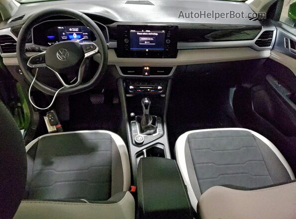 3VVVC7B28SM032619 2025 VOLKSWAGEN TAOS Green Առջևի վահանակի տեսք