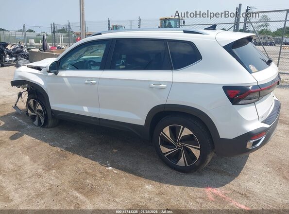 3VVVC7B2XSM024621 2025 VOLKSWAGEN TAOS Белый Задняя левая четверть
