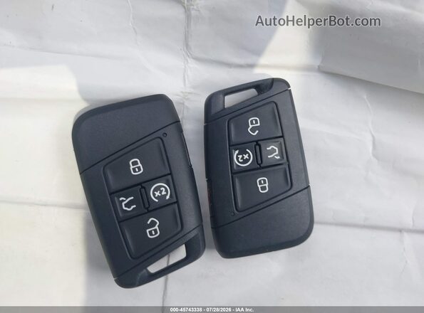 3VVVC7B2XSM024621 2025 VOLKSWAGEN TAOS Белый Вид панели приборов