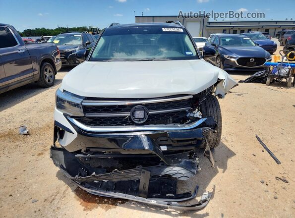 3VVVX7B24RM015704 2024 VOLKSWAGEN TAOS White Front view