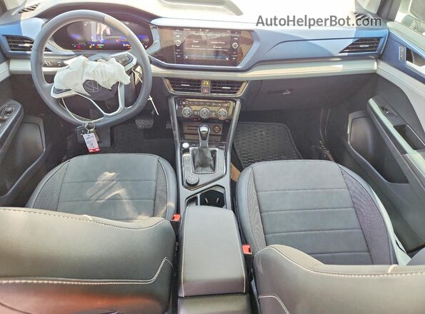 3VVVX7B24RM015704 2024 VOLKSWAGEN TAOS White Dashboard view